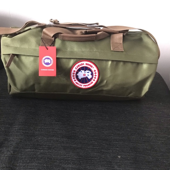 duffle bag canada
